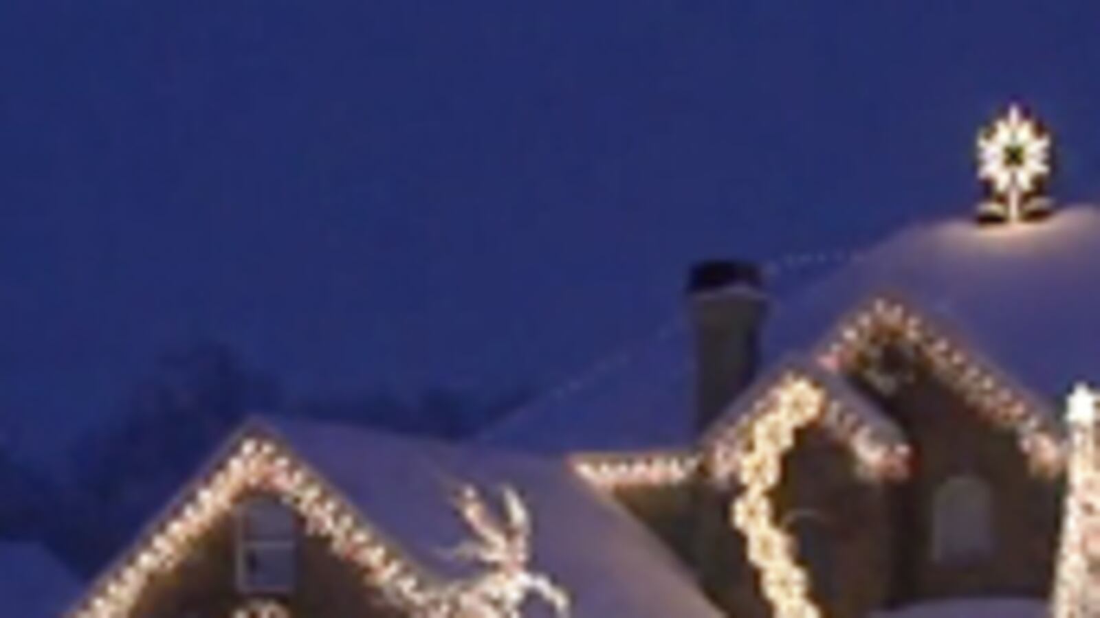 articles/2010/12/17/christmas-light-displays-worlds-most-outrageous-overdecorated-houses/video-christmas-displays_147731_cbehpb