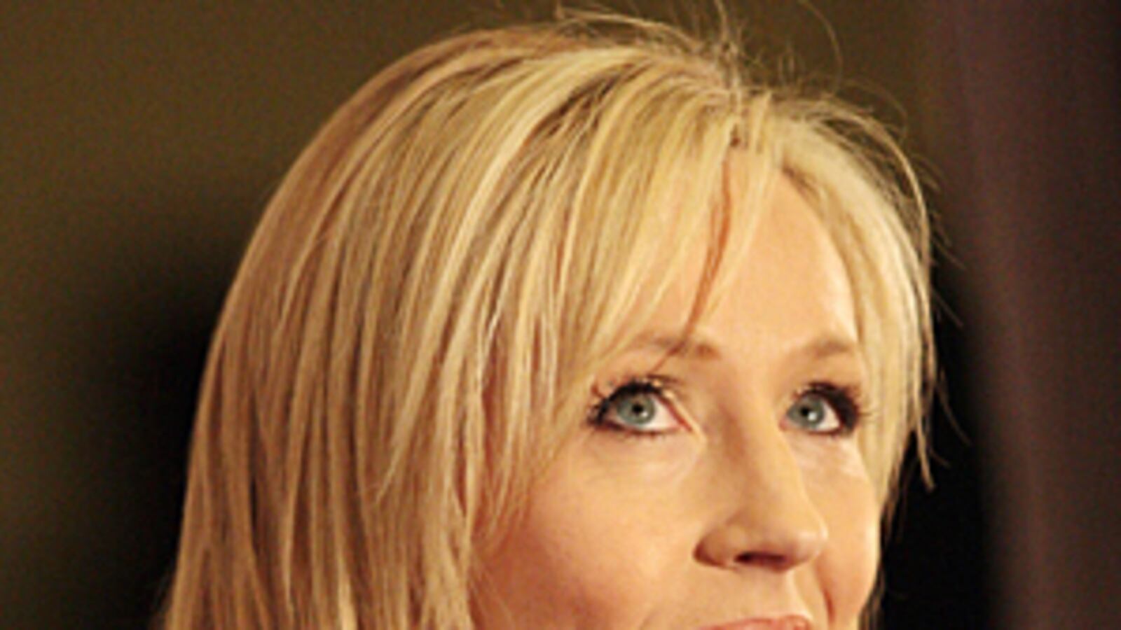cheats/2011/06/16/rowling-plans-mysterious-site/jk-rowling_hr8o50