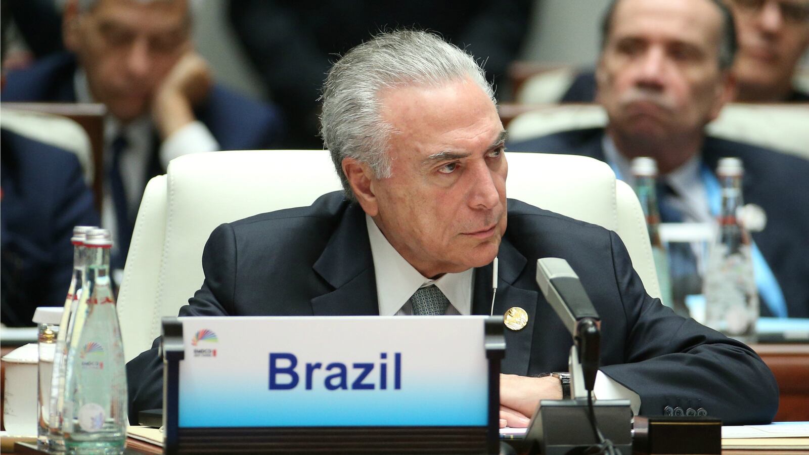 170905-brazil-cash-seizure-temer-cheat_hcmu8y