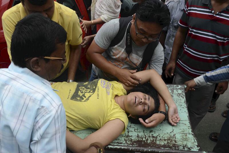 galleries/2015/05/12/second-major-quake-strikes-nepal-photos/150512-nepal-quake-03_a7ibw8