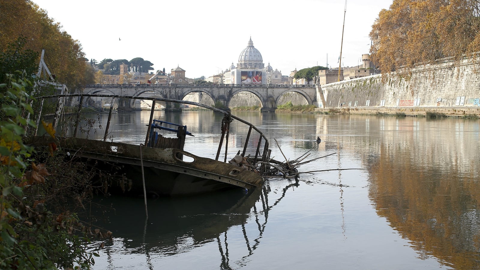 articles/2016/07/04/american-student-found-dead-in-rome-s-tiber-river/160704-nadeau-tease_t6leus