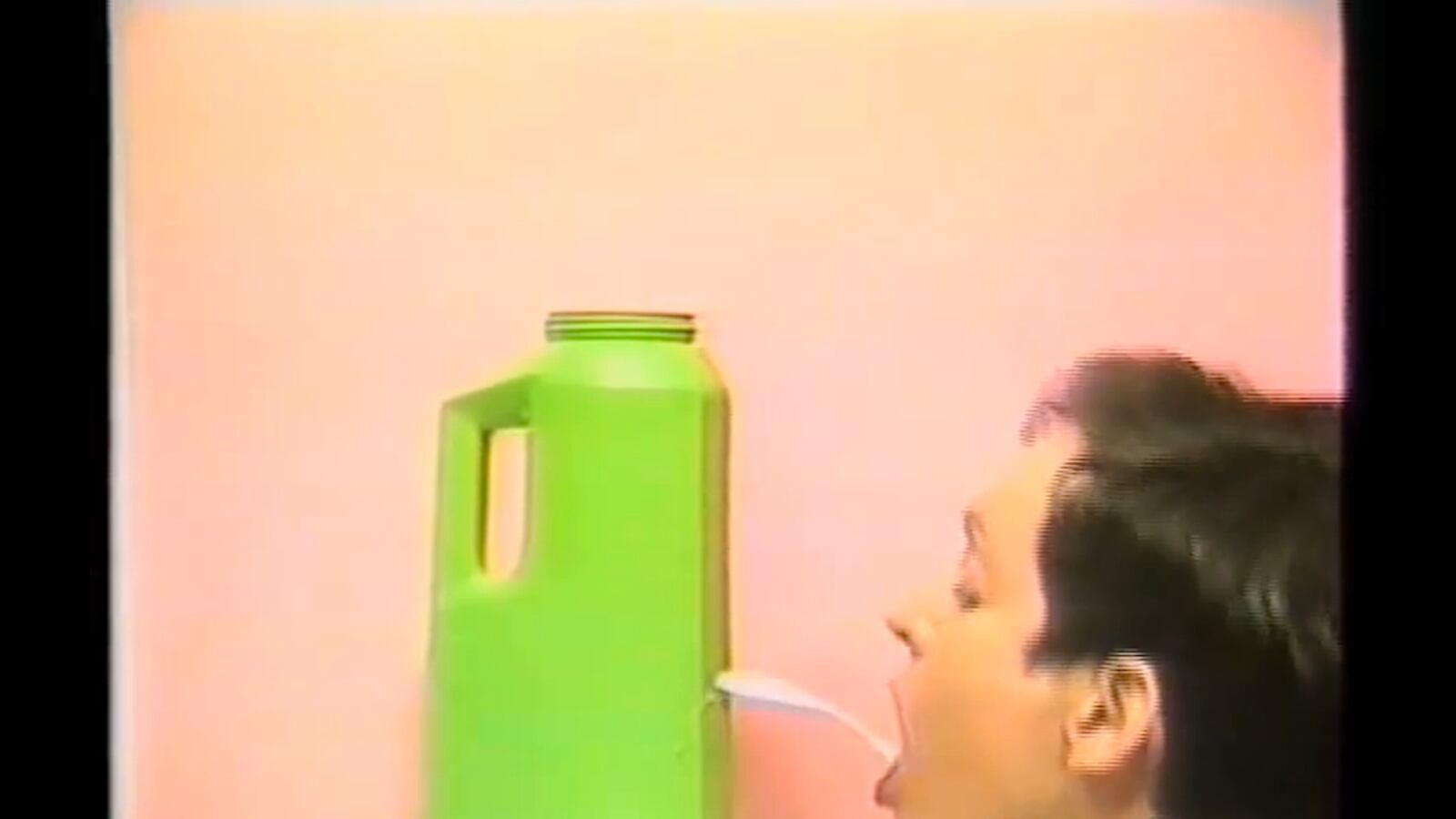 articles/2013/05/08/cheryl-donegan-at-the-new-museum-is-the-daily-pic-by-blake-gopnik/milk-daily-pic_ptpfkj