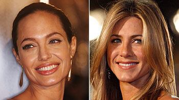 articles/2009/01/16/cant-we-all-be-friends/wilkinson-jolie-aniston_10626_kcb6cd