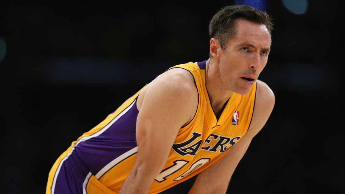 cheats/2014/10/16/steve-nash-hurt-moving-bags/141016-nash-cheat_d9k6ch