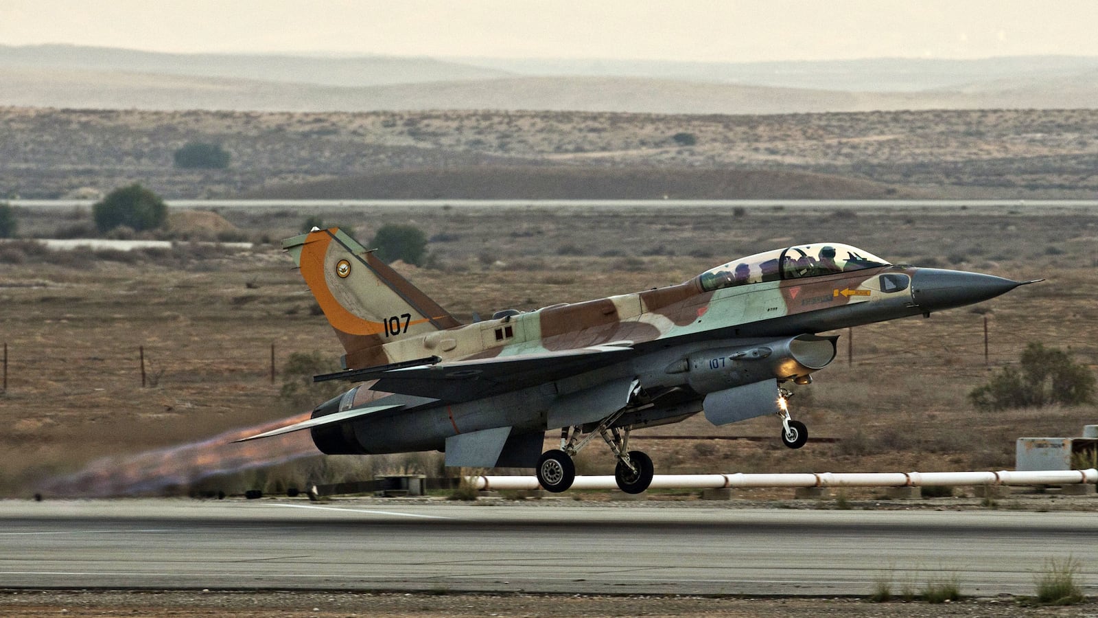 cheats/2013/01/30/israel-conducts-airstrikes-on-syria/130130-israel-syria-air-strike-cheat_wuixsz