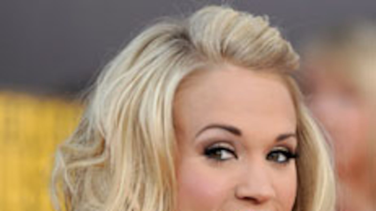 cheats/2009/12/21/carrie-underwood-gets-engaged/carrie-underwood-engaged_e9yc4e