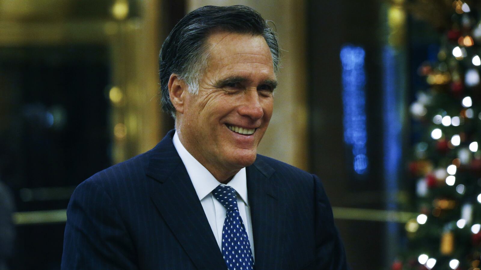 171203-mitt-romney-trump-hatch-cheat_vnpl7q