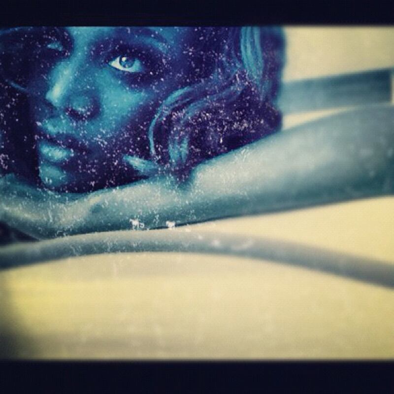 galleries/2012/06/24/lindsay-lohan-rihanna-more-celebrity-twitter-pictures-photos/twitpics-banks_bfyzn7