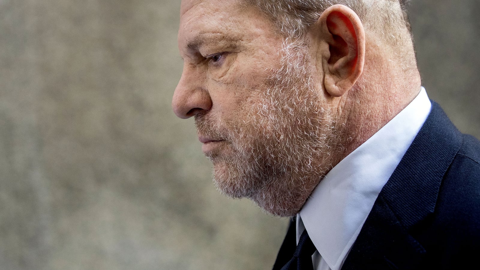 180126-stern-weinstein-tease_wnlcjd