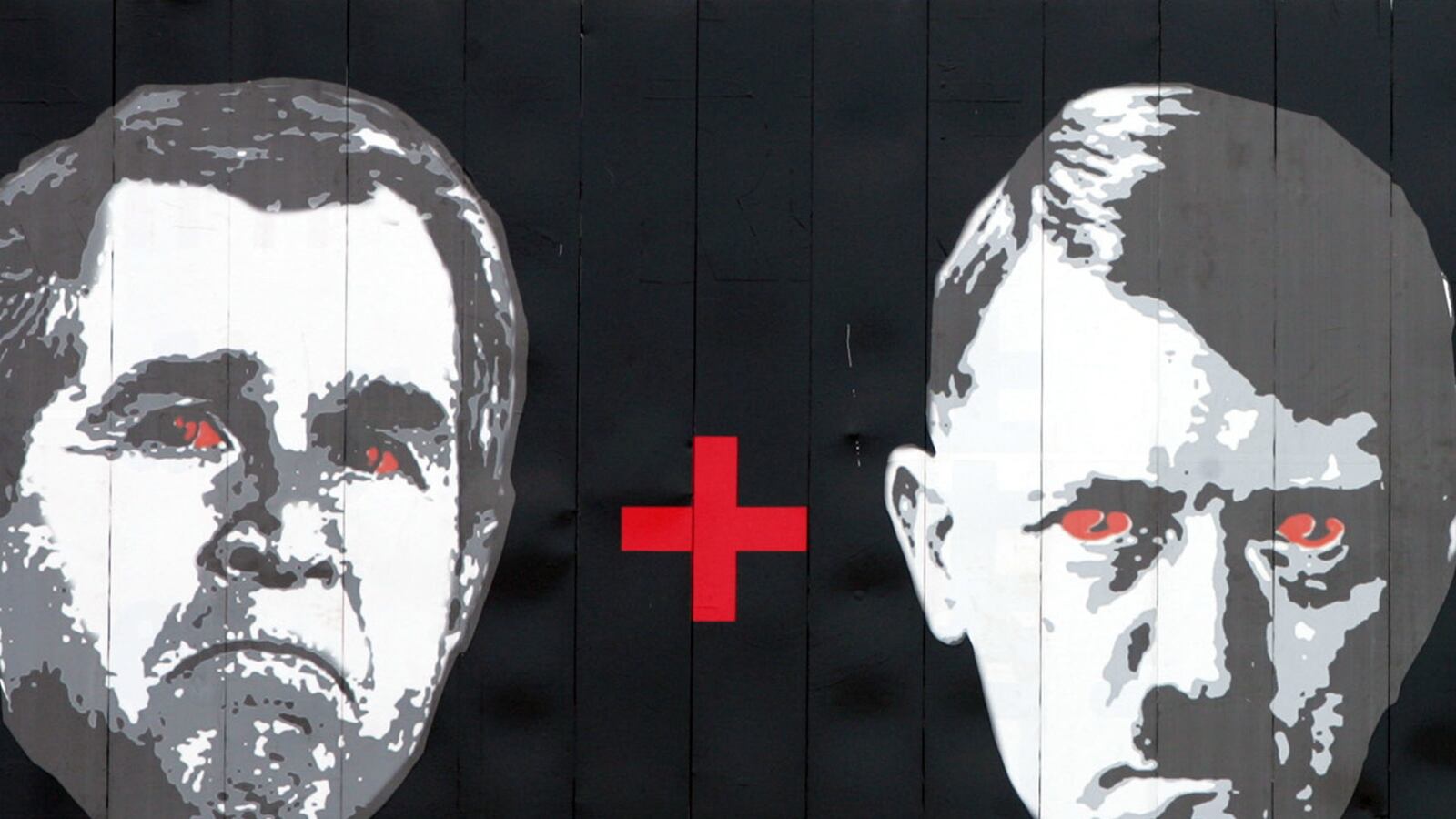 cheats/2014/09/11/teacher-gave-bush-v-hitler-assignment/140911-hitler-bush-cheat_y9rulv