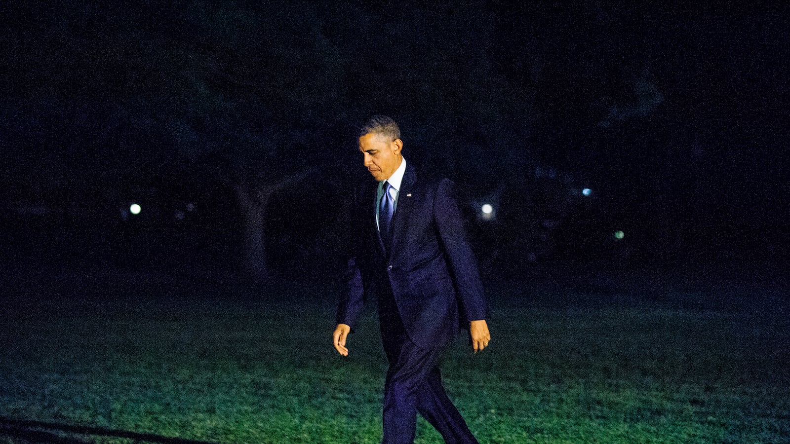 articles/2013/05/14/imagine-the-story-on-fox-jay-carney-holds-on-as-winds-buffet-white-house/130514-clift-abandoned-tease_juobfz