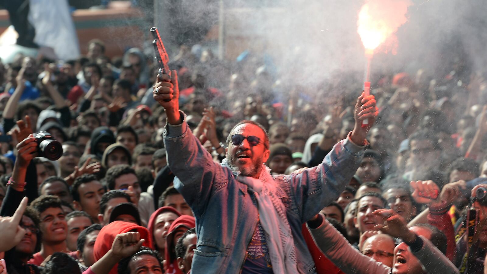 cheats/2013/01/26/death-toll-rising-in-soccer-verdict-clash/130126-egypt-soccer-riots-cheat_dz4ero