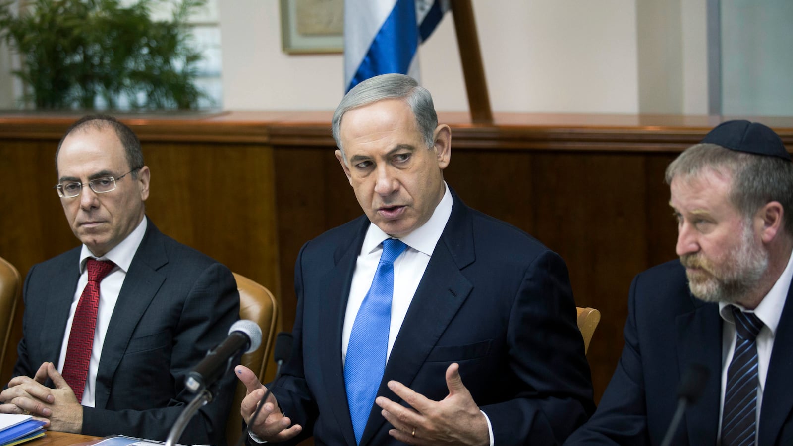 cheats/2013/07/14/israel-iran-must-stop-its-nuke-program/130714-benjamin-netanyahu-cheat_cdjsdb