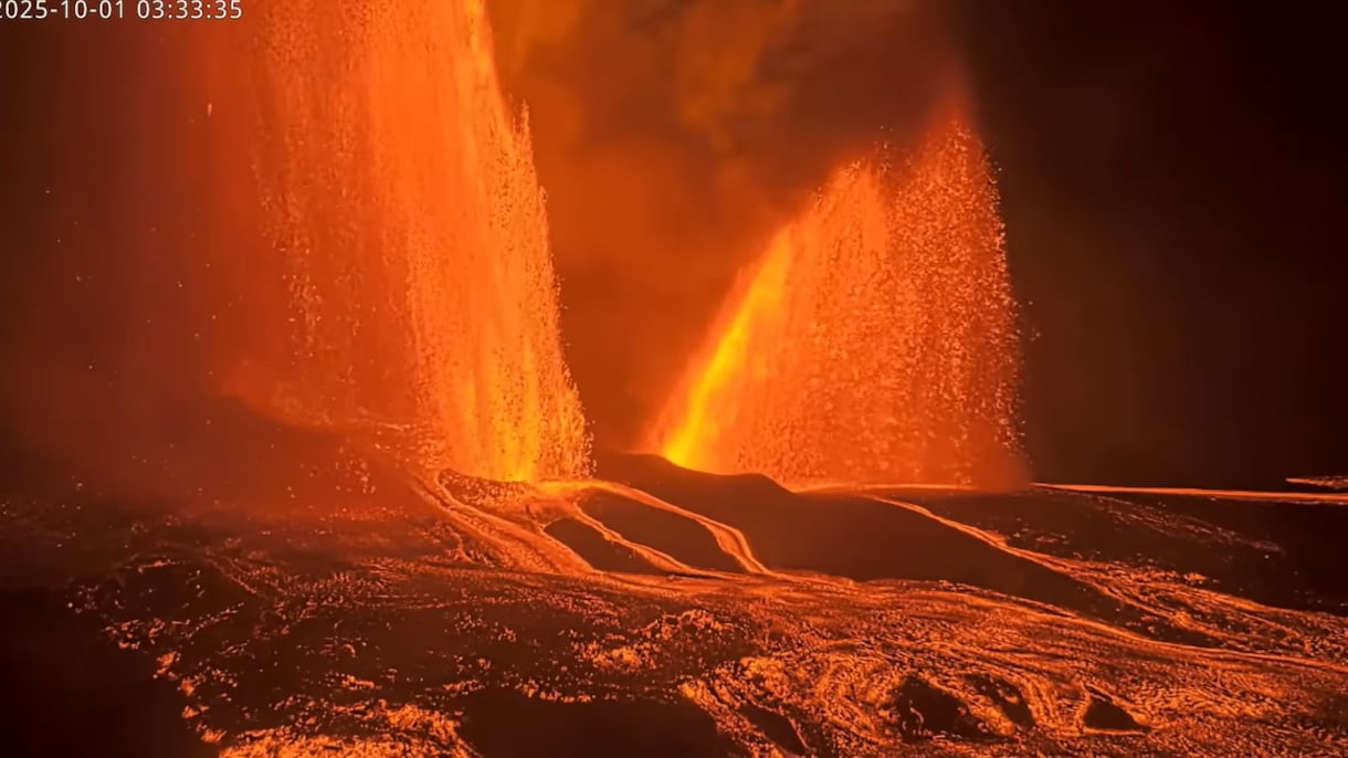 Volcano Spews Lava as High as a Skyscraper During 6-Hour Eruption