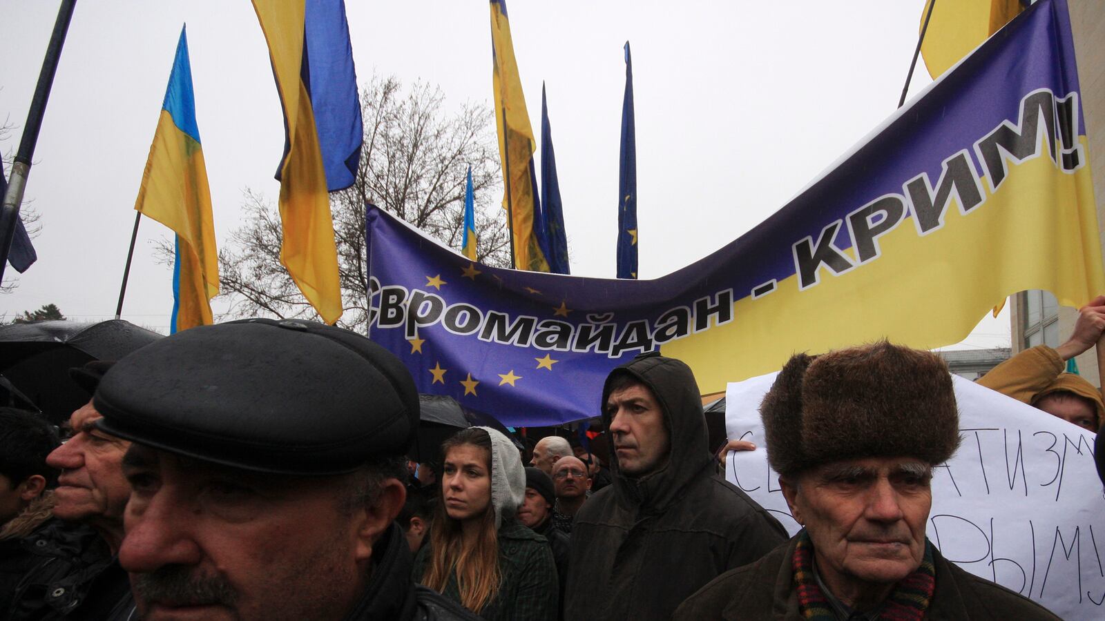 cheats/2014/01/29/ukraine-on-brink-of-civil-war/140129-ukraine-cheat_ojvvbt