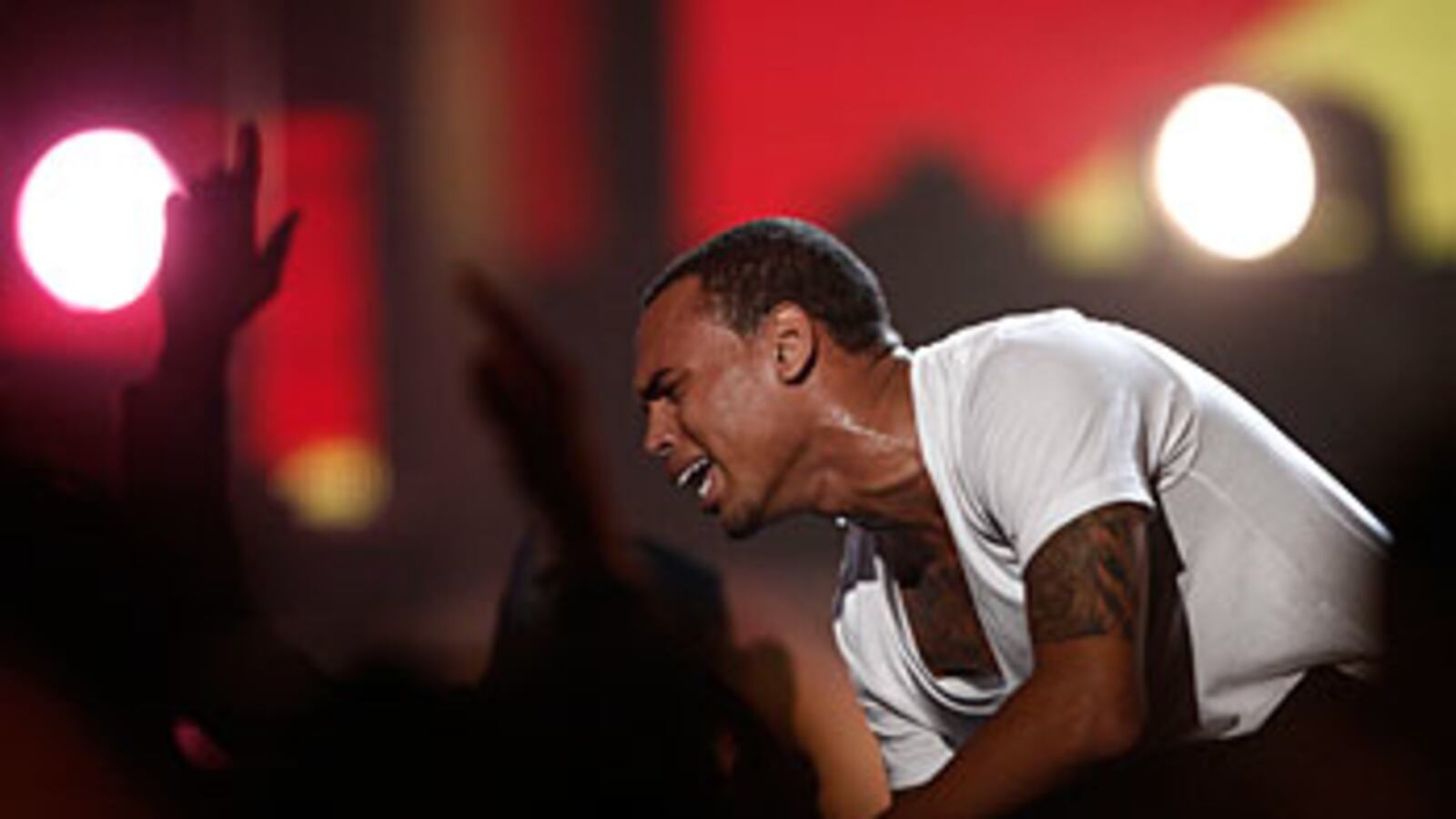 cheats/2010/06/28/chris-browns-teary-mj-tribute/brown-mj-tribute_yvksjw