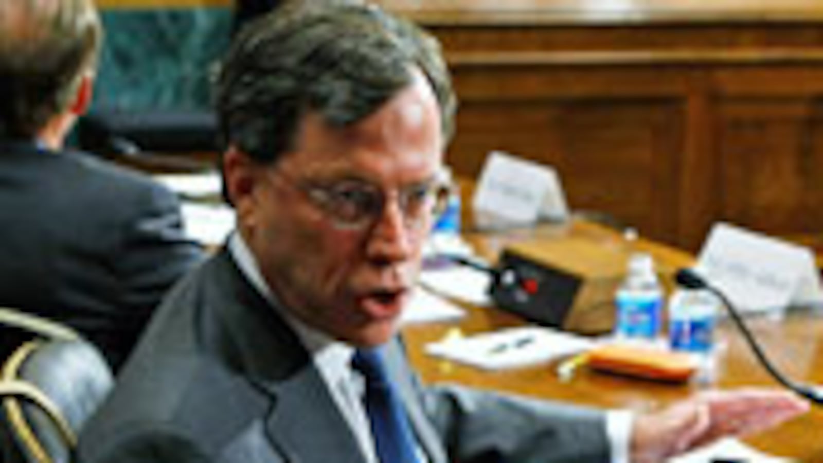 articles/2009/05/14/bushies-break-ranks-on-torture/horton-zelikow-hearings_26667_etnn6q