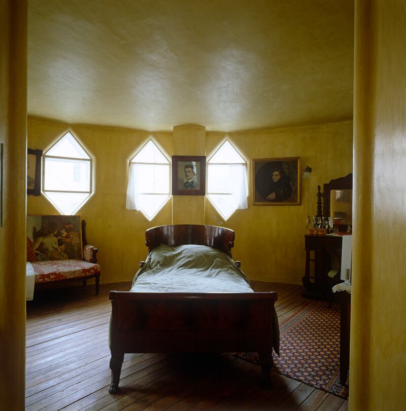 galleries/2013/03/22/omg-i-want-this-house-moscow-photos/130321-omghouse15_zlkboj