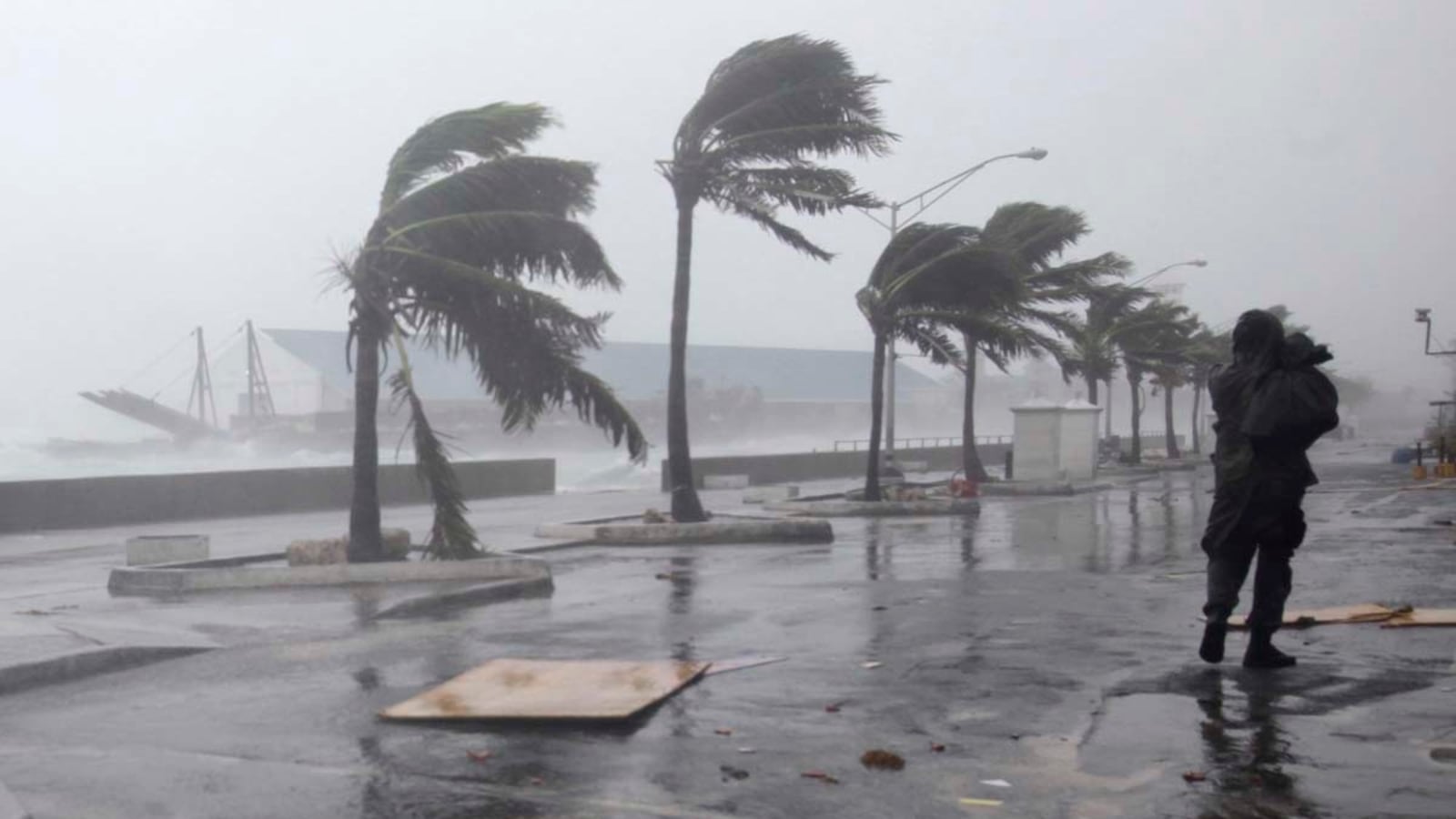 articles/2011/08/25/hurricane-irene-can-be-tied-to-global-warming-says-bill-mckibben/hurricane-irene-global-warming-mcgibben_bipkki