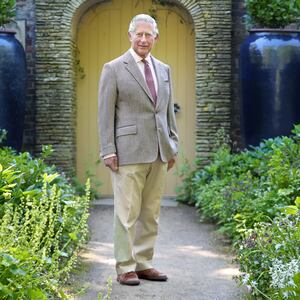 TETBURY, UNITED KINGDOM - MAY 13: (EDITORIAL USE ONLY) Prince Charles, Prince of Wales poses for a photo at Highgrove House on May 13, 2019 in Tetbury, England. (Photo by Chris Jackson/Getty Images For Clarence House)