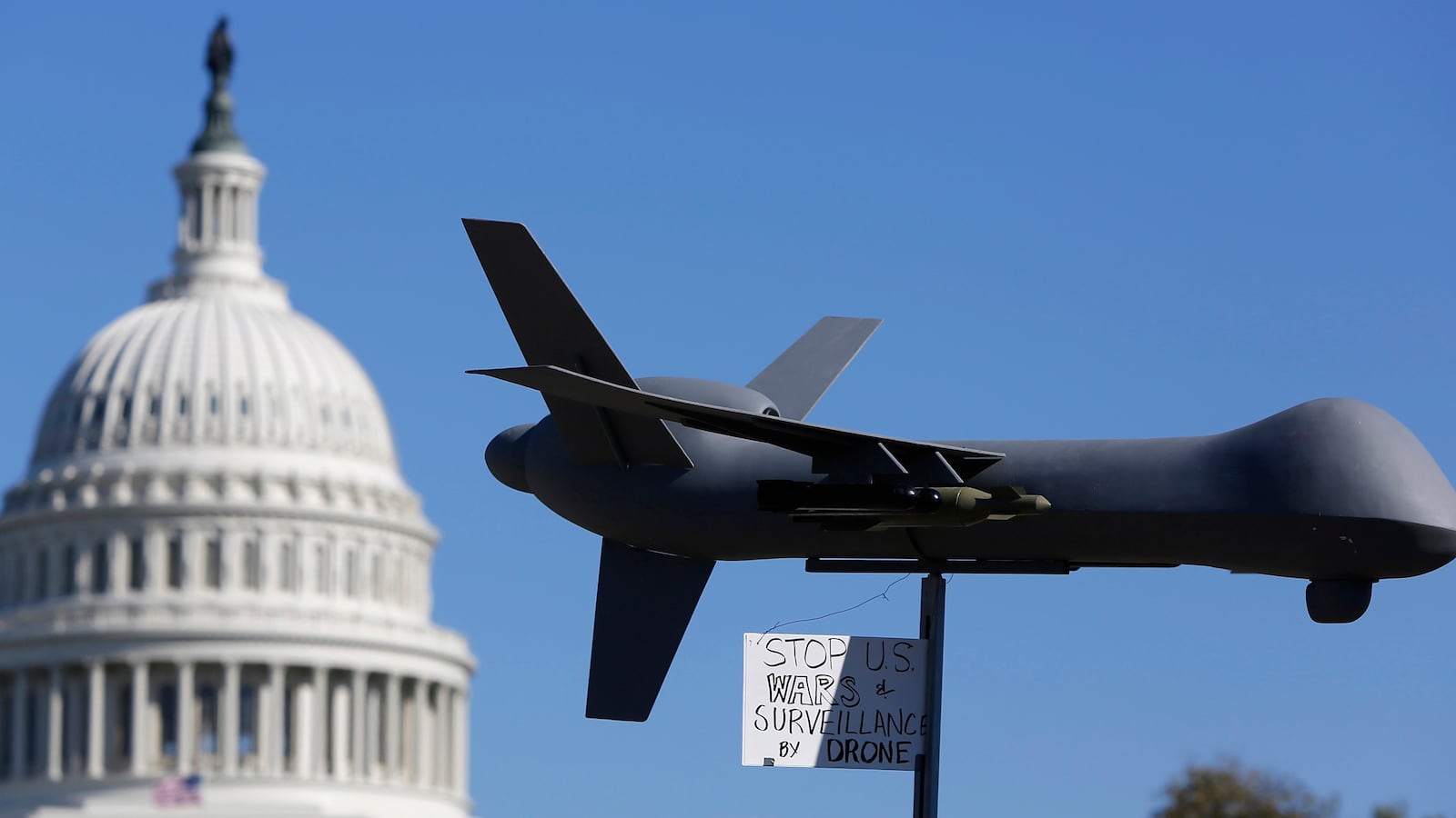 cheats/2014/01/16/congress-shoots-down-drone-change/140116-drones-congress-cheat_i5auga