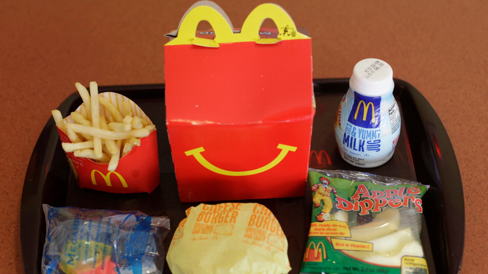 cheats/2011/07/26/mcdonald-s-adds-fruit-to-happy-meals/mcdonalds-happy-meal-cheat_qrpkwm