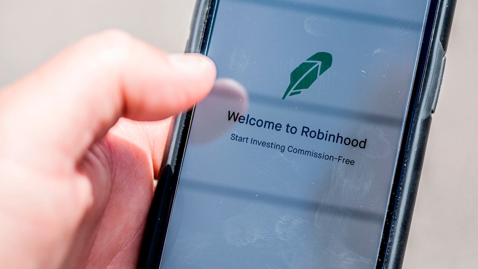 GettyImages-1222748393_q8j3wl