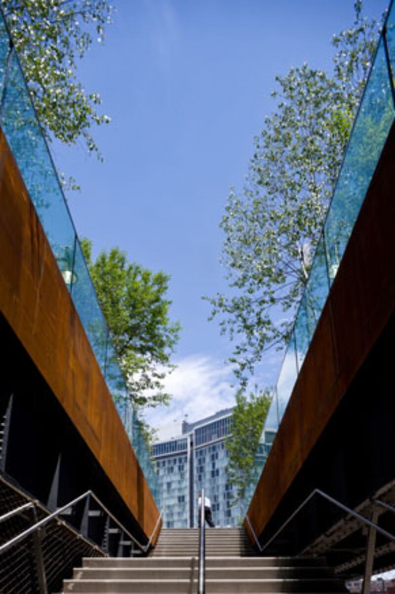 galleries/2009/09/18/highline/highline-9_sluxb0
