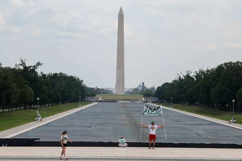 reflecting pool
