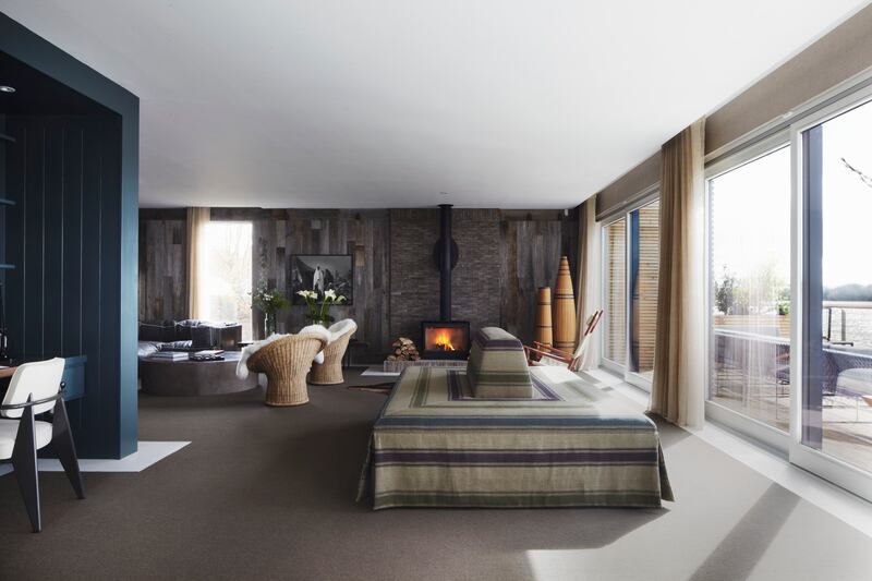 galleries/2014/04/19/omg-i-want-this-house-the-cotswolds-photos/140408-the-lakes05A_smualb