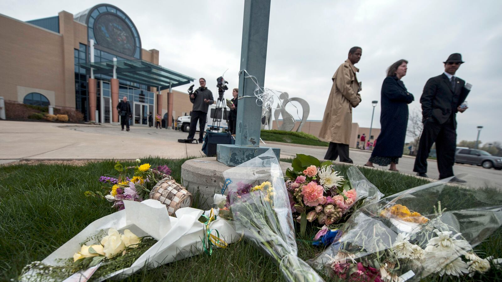 articles/2014/04/22/passover-week-hate-crimes-evoke-horrible-history/140422-passover-rosenbaum-tease_pvj5oy