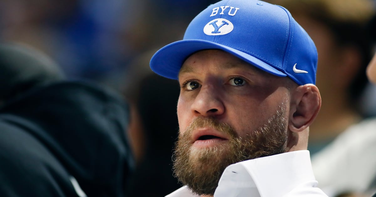 Rapper Azealia Banks Says MMA Fighter Conor McGregor Sent Her Unsolicited D**k Pics