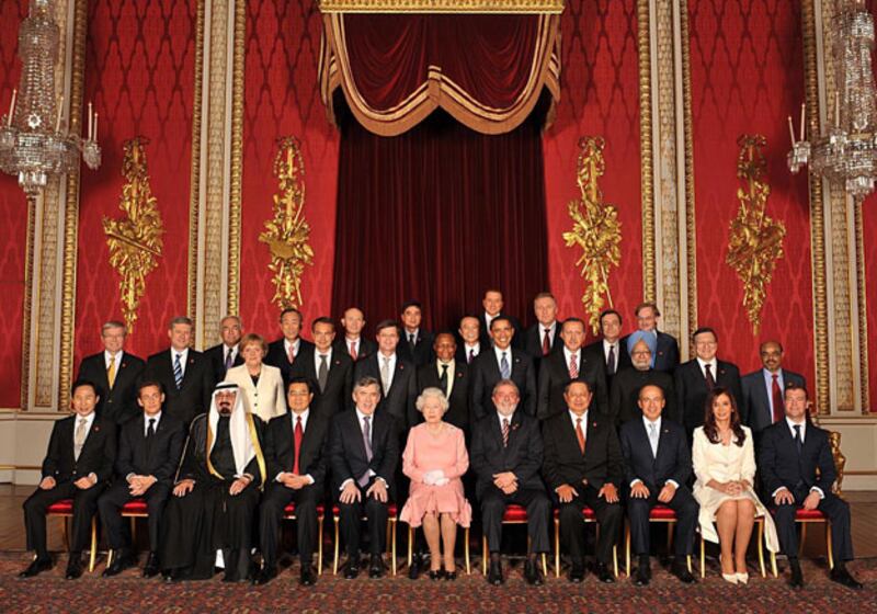 galleries/2009/04/01/the-obamas-first-overseas-trip/obamas-europe-13_xclydn