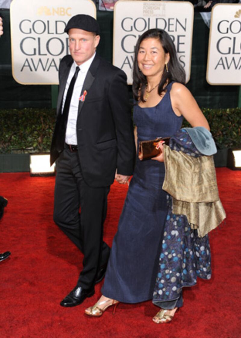 galleries/2010/01/17/golden-globes/golden-globes---woody-harrelson_qkc0kk