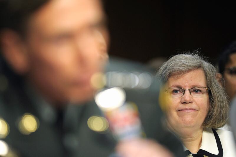 galleries/2012/11/12/paula-broadwell-eric-cantor-more-who-s-who-in-the-petraeus-scandal-photos/petraeus-players-petraeus-wife_s97hqk