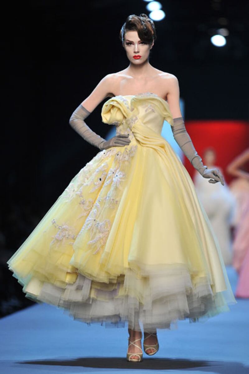 galleries/2011/01/27/paris-couture/paris-couture---dior-3_yjqewp