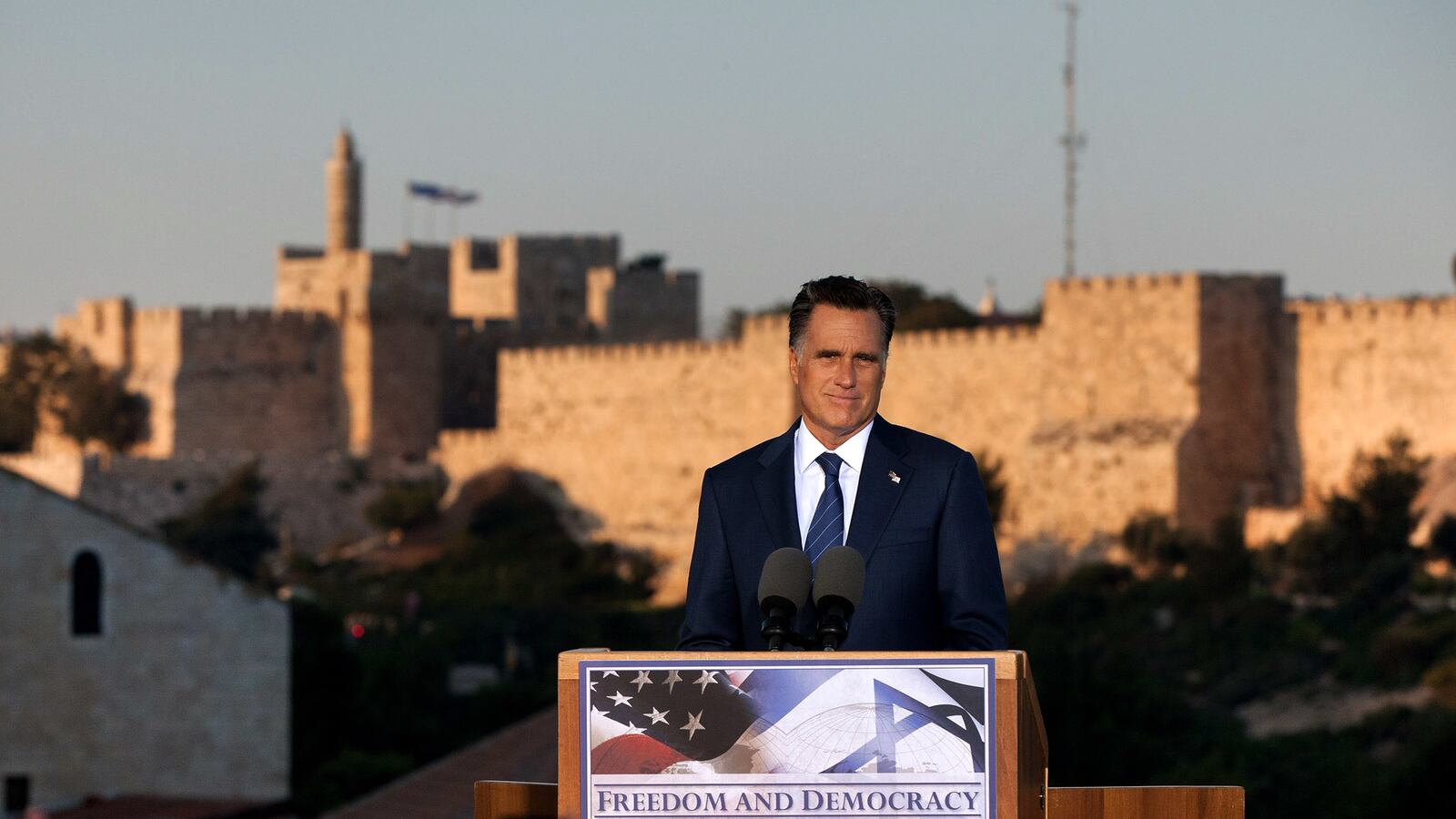 articles/2012/07/30/romney-versus-the-world-bank/149491861_xv9mbi