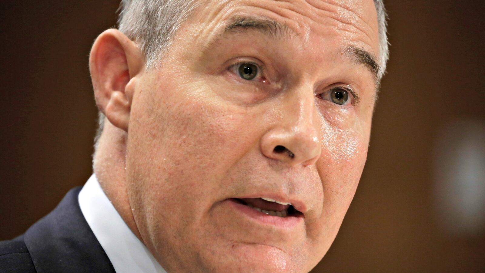 cheats/2017/02/22/pruitt-emails-detail-close-ties-to-energy-giants-epa-opponents/170222-scott-pruitt-emails-cheat_xswine