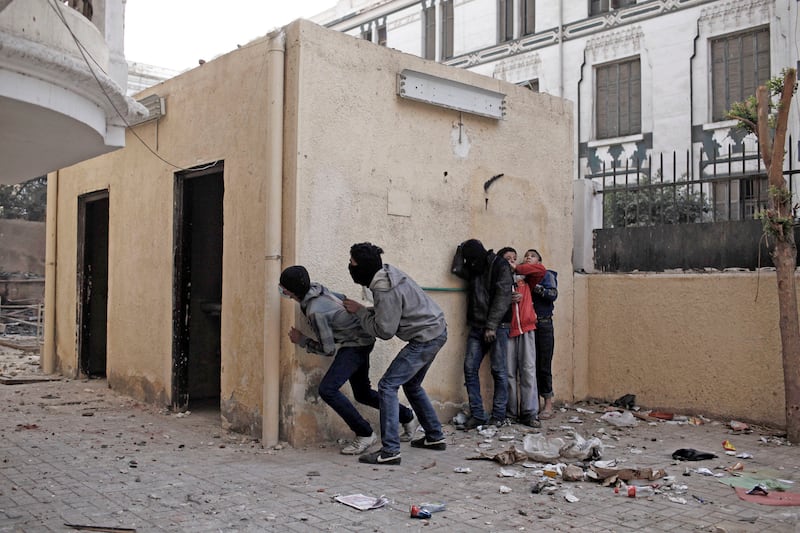 galleries/2013/01/29/rage-in-egypt-over-port-said-verdict-morsi-government-photos/egypt-unrest-5_rrey7m