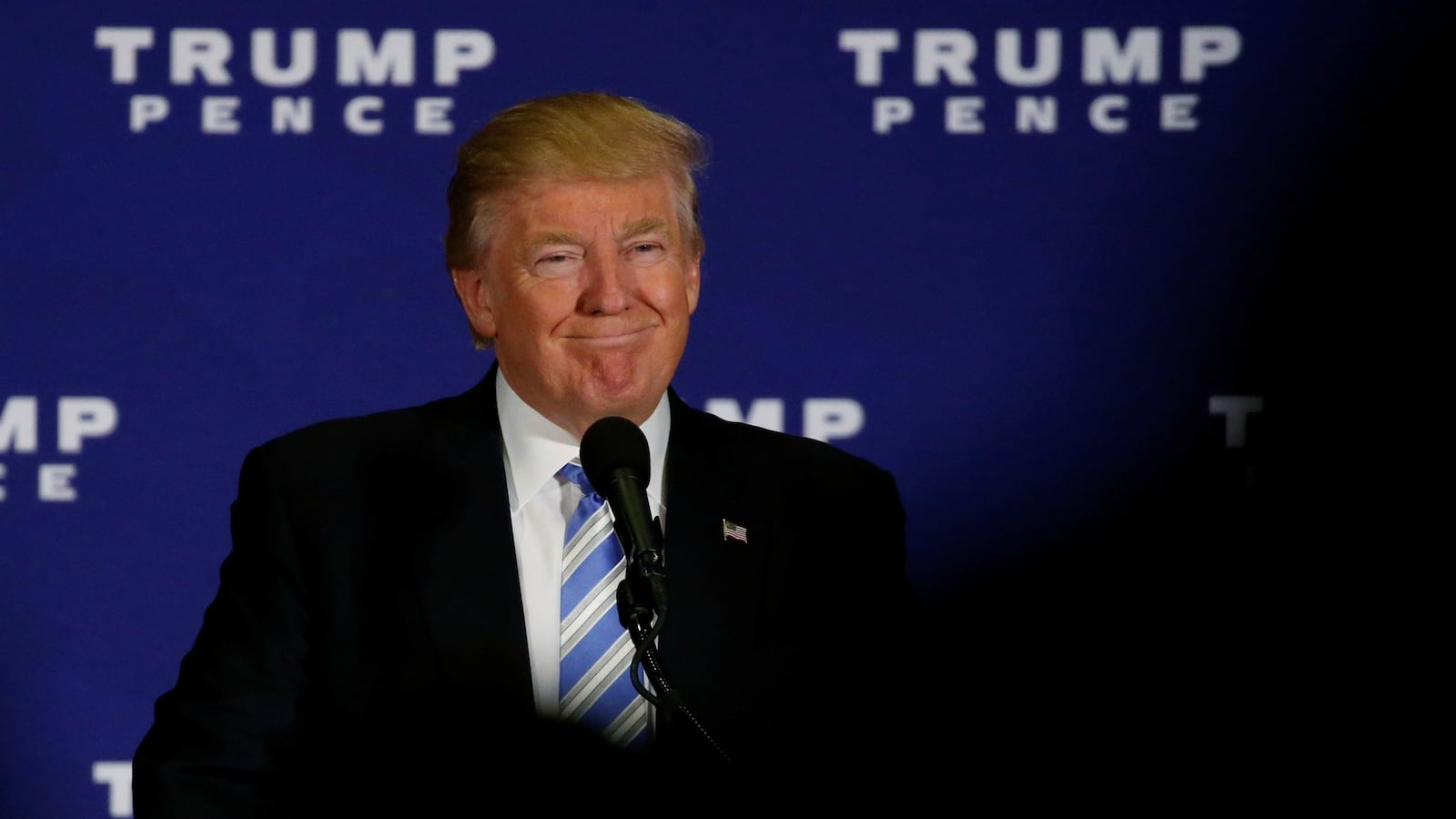 cheats/2016/10/23/las-vegas-review-journal-endorses-trump/161023-trump-endorsement-cheat_zzsrn9