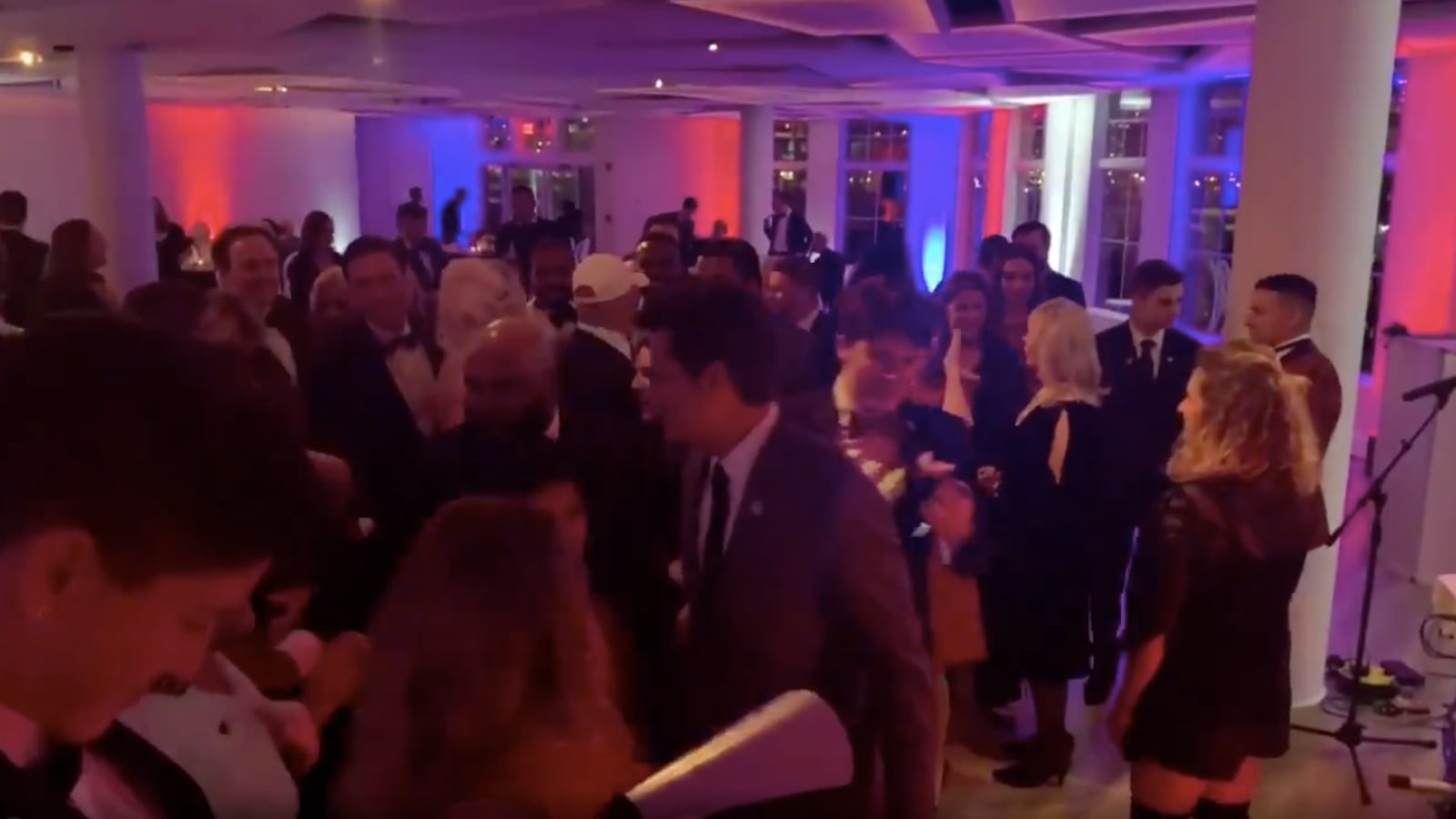 Screen_Shot_2020-12-04_at_14.36.48_pswtr1