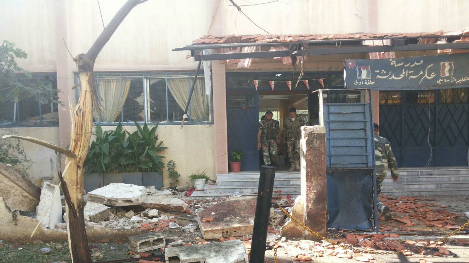 cheats/2014/10/02/syria-bombings-kill-dozens-of-children/141001-homs-bombings-cheat_lcsshp