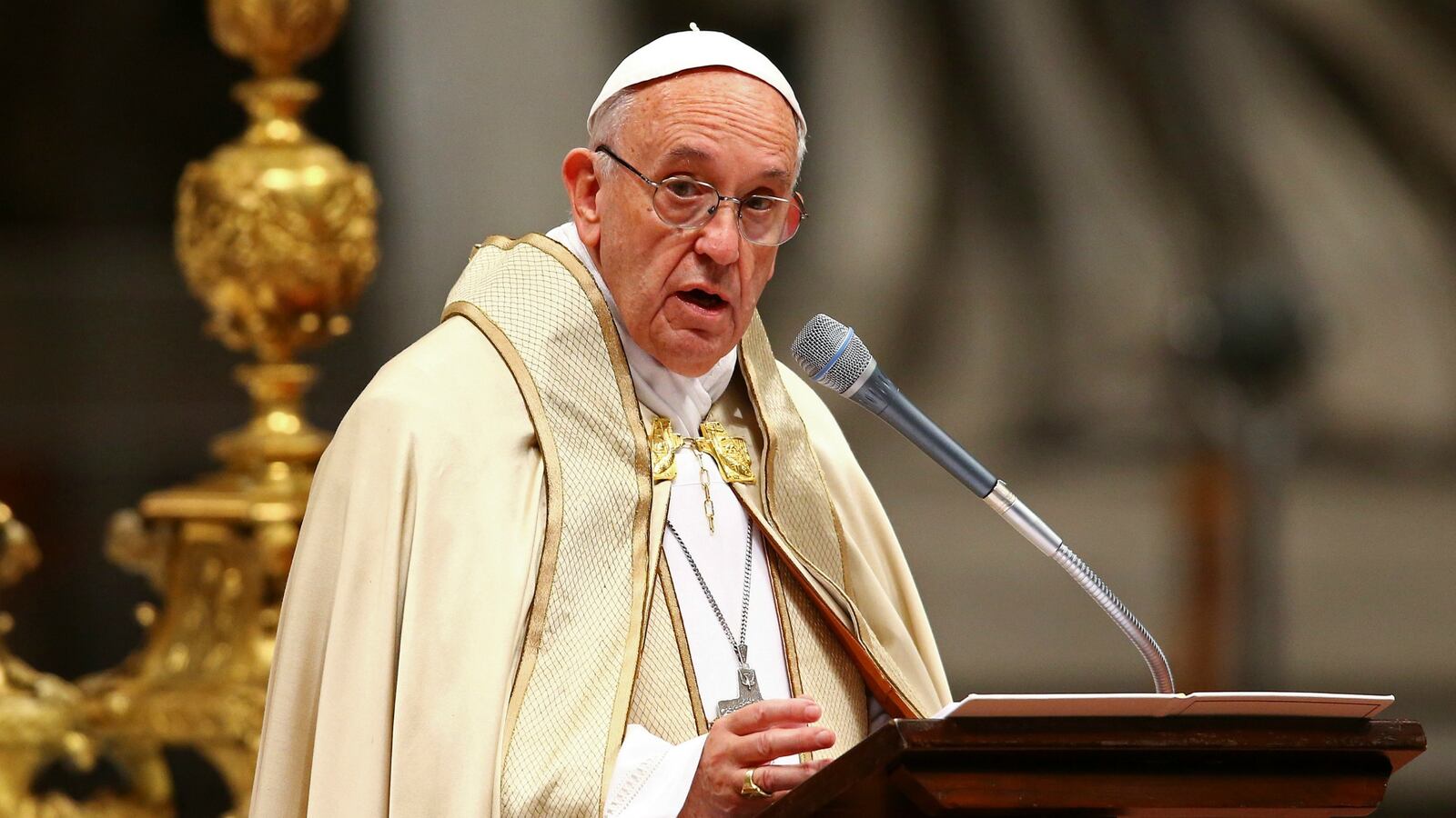 cheats/2016/11/19/pope-laments-epidemic-of-animosity-against-immigrants/161119-pope-francis-animosity-immigrants-cheat_oiujw9