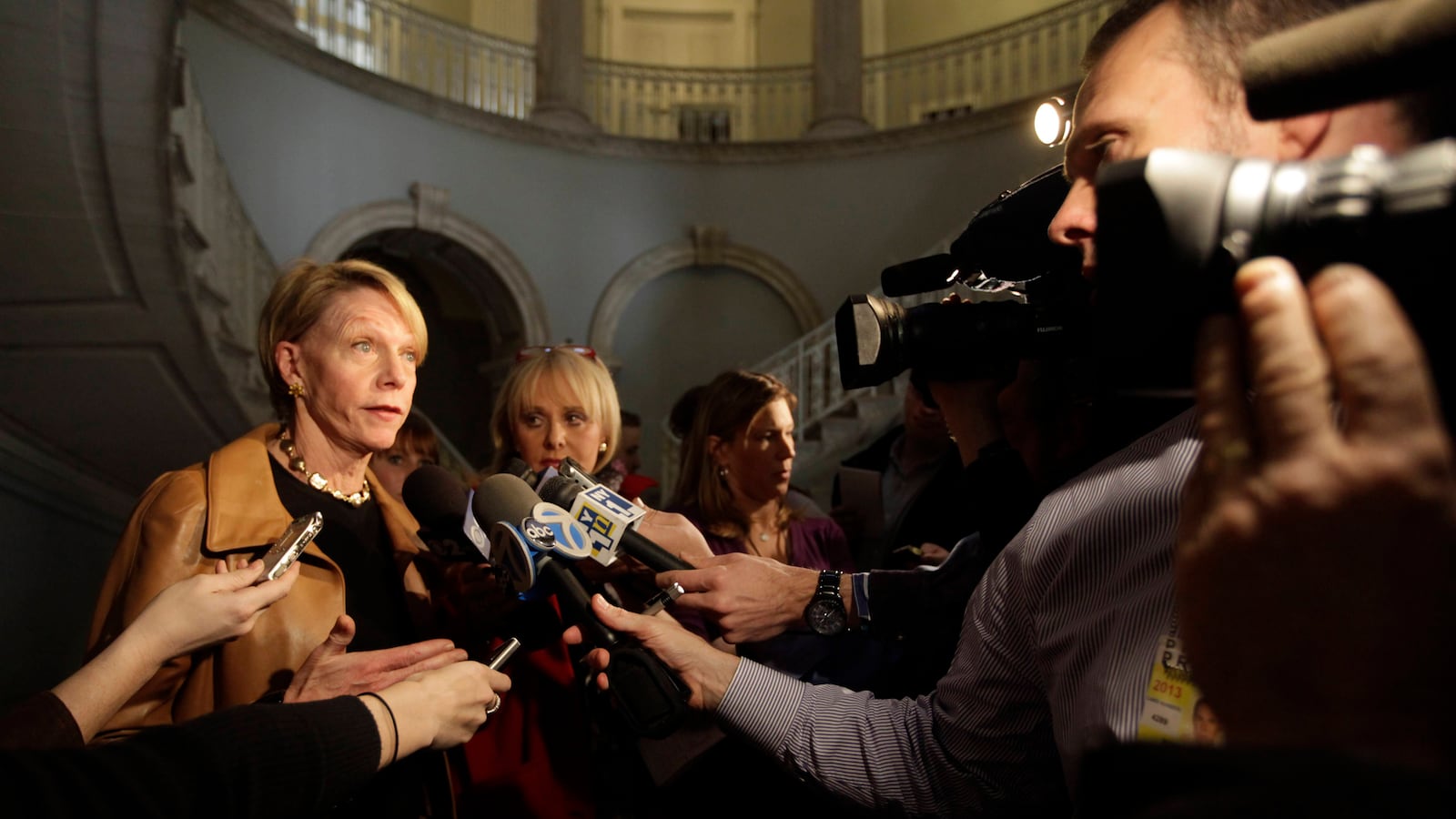 articles/2013/05/03/cathie-black-s-emails-release-5-juiciest-bits/130503-Cathie_Black-tease_rrhjhv