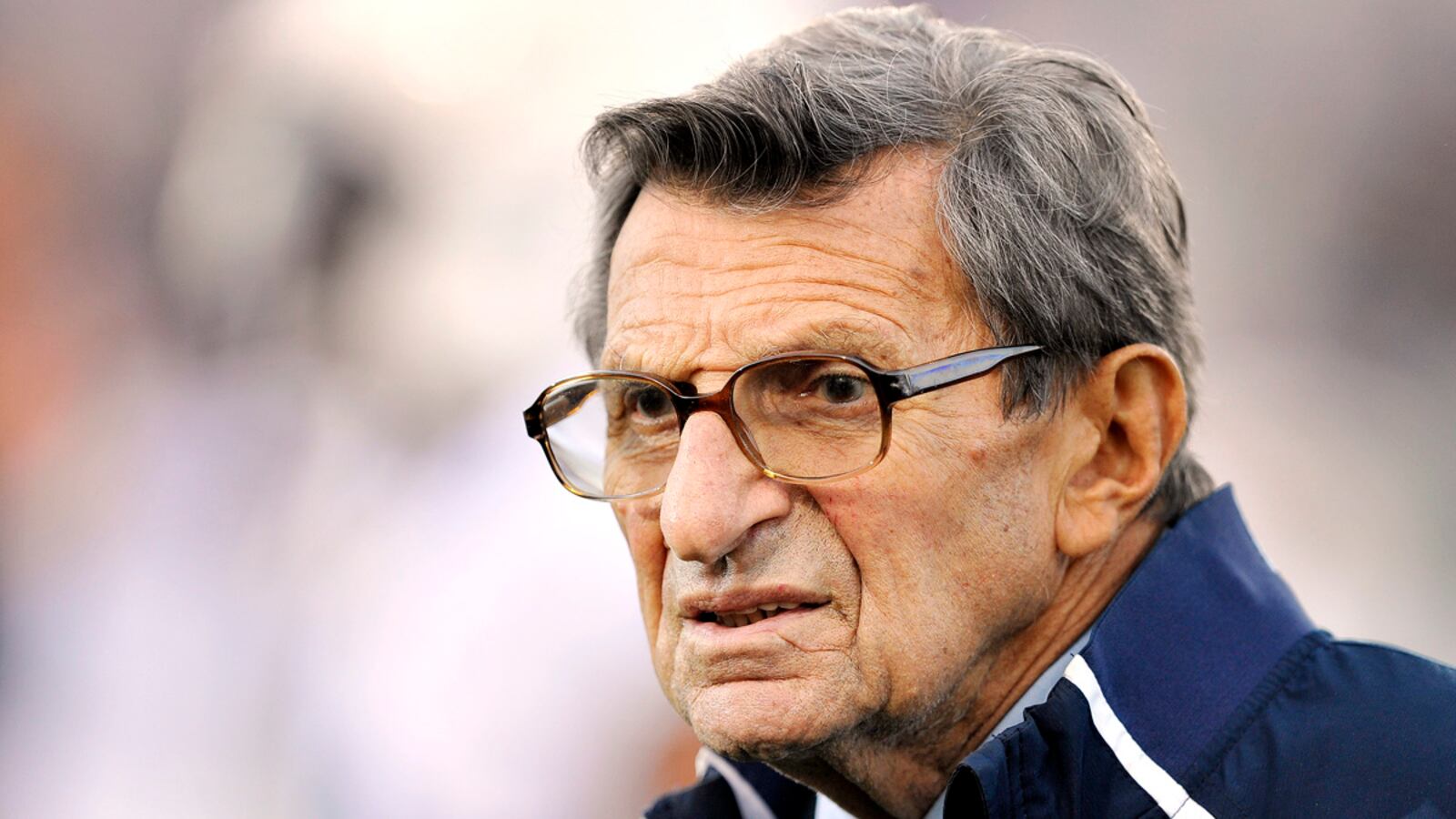 cheats/2011/11/18/son-joe-paterno-has-lung-cancer/penn-joe-paterno-cheat_ou70d8