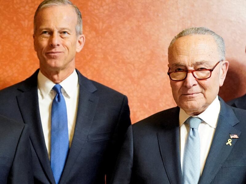 Watters argued that Schumer (second from right) could benefit from the workout regimen of Thune (center).