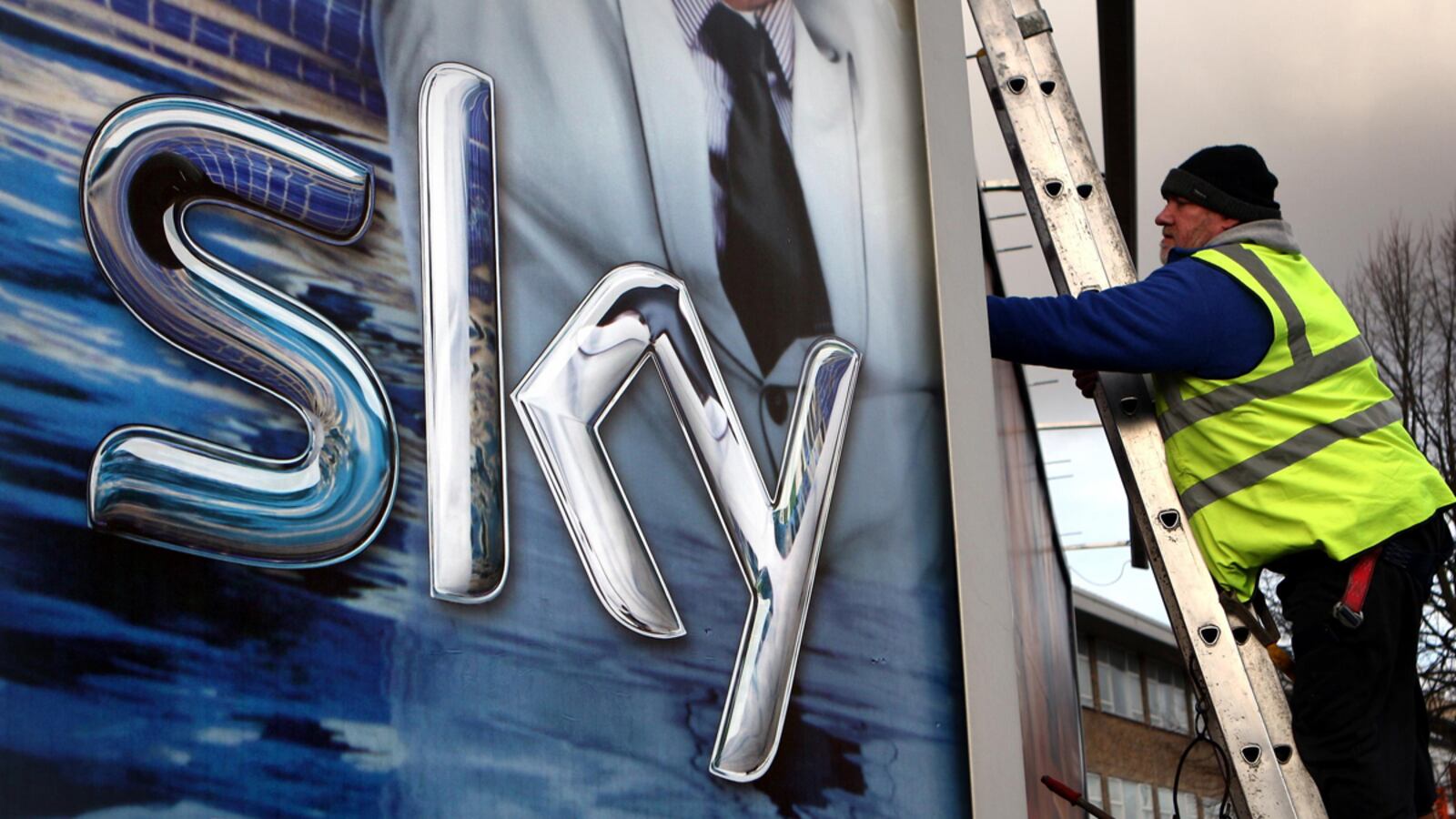 cheats/2011/07/27/bskyb-likely-to-buy-back-shares/news-corp-bskyb-bid-cheat_qbulr2