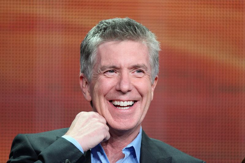 galleries/2014/07/10/2014-emmy-nominations-game-of-thrones-veep-more-photos/140709-emmys-Tom-Bergeron_aaexku