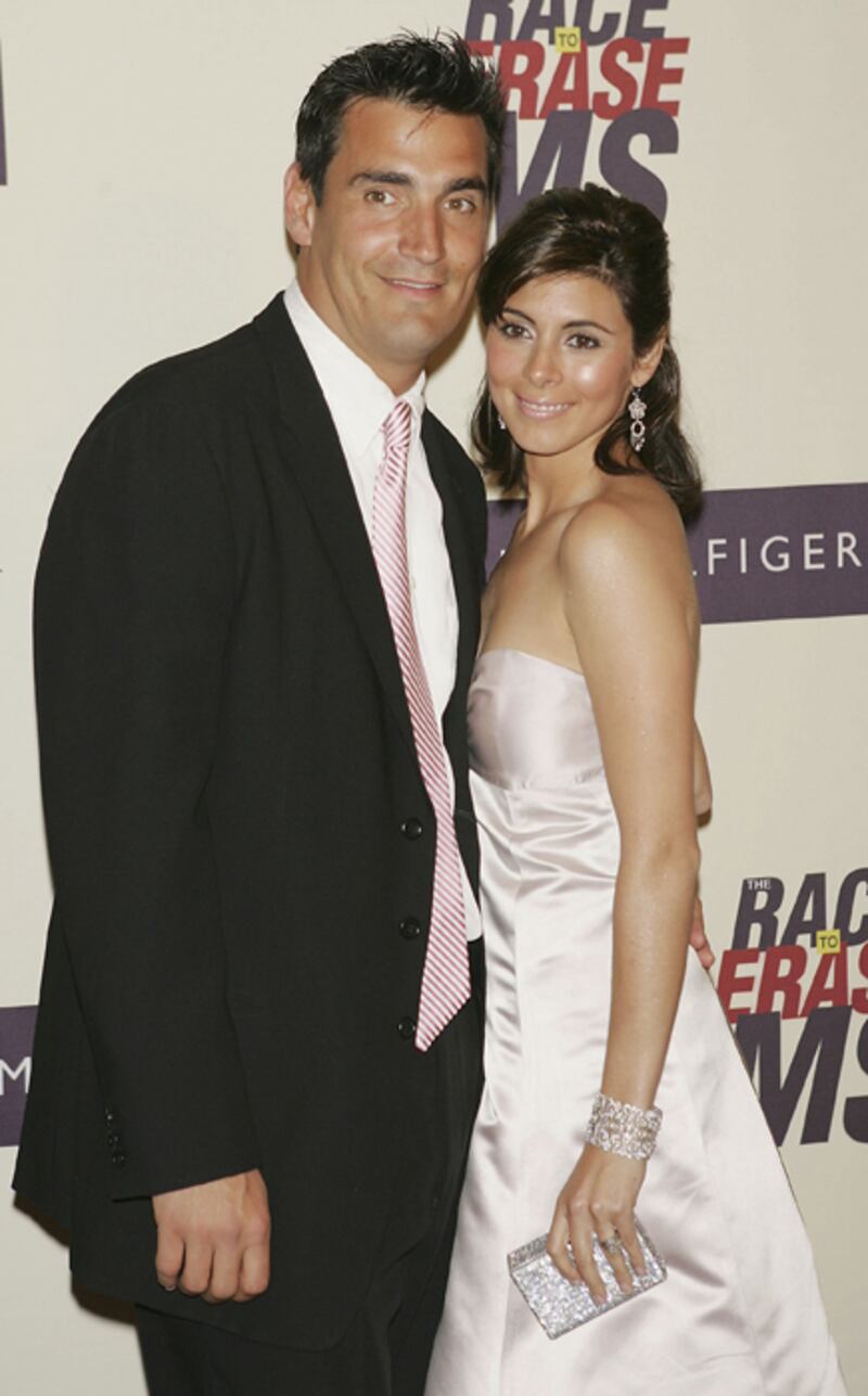 galleries/2012/07/22/alexa-vega-kevin-jonas-more-too-young-to-marry-photos/gal-married-young-2_zqognh