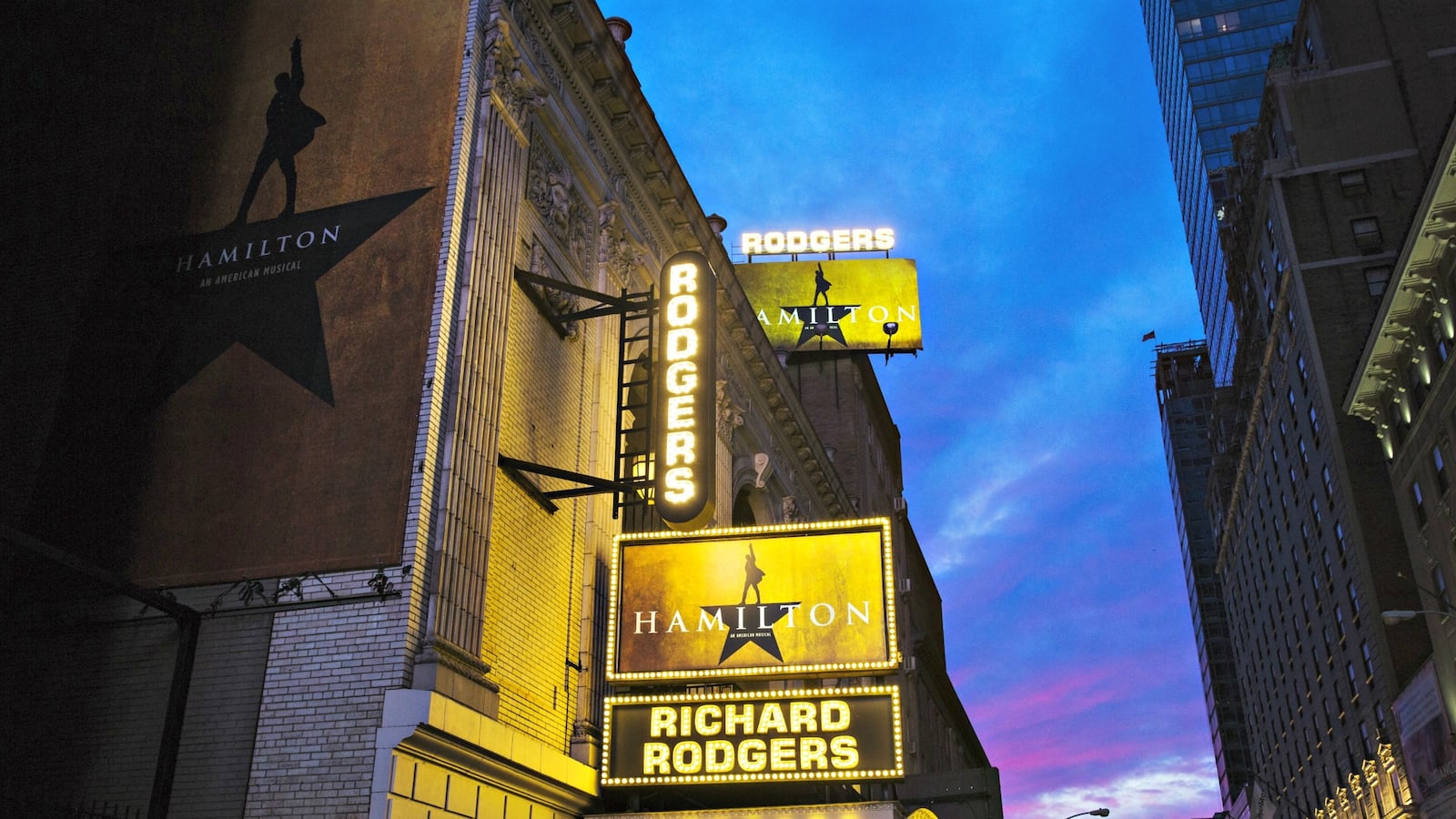 cheats/2016/04/19/nyc-charges-man-for-forging-hamilton-tickets/160419-hamilton-forgery-cheat_nfbdsb